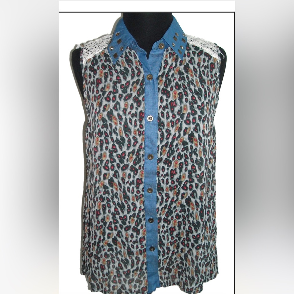Roommates Blouse